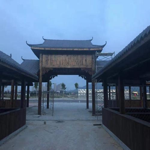 五常市樹(shù)脂瓦的用途 從民居到商用的全能屋面材料